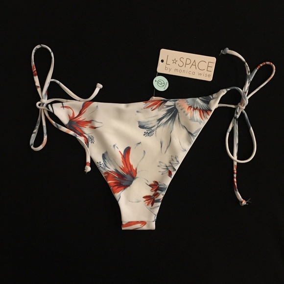 Lspace | White Lily Bikini Bottom - XS - Picture 4 of 8